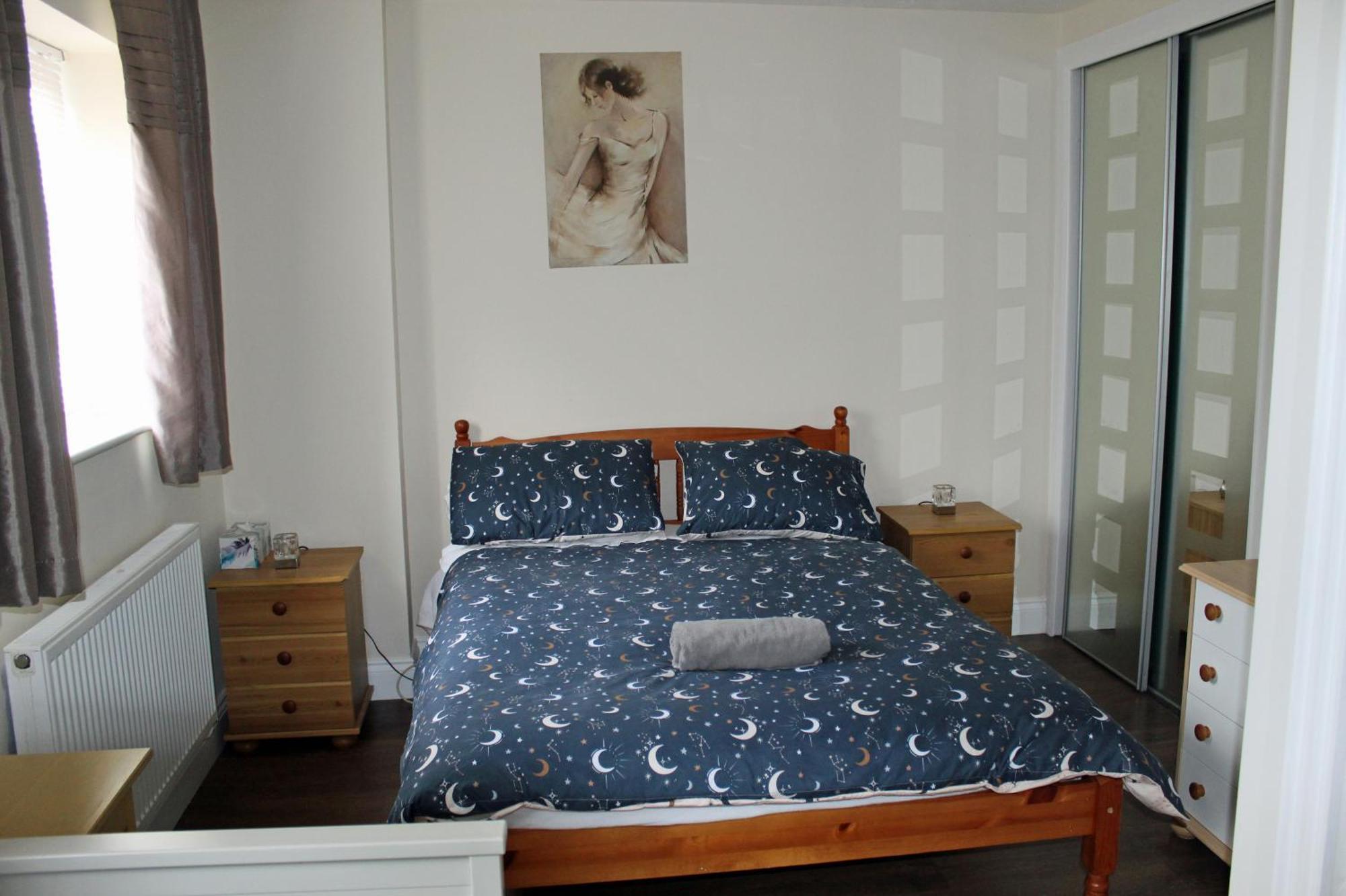 Cosy With 3 Bed Spaces In A Friendly